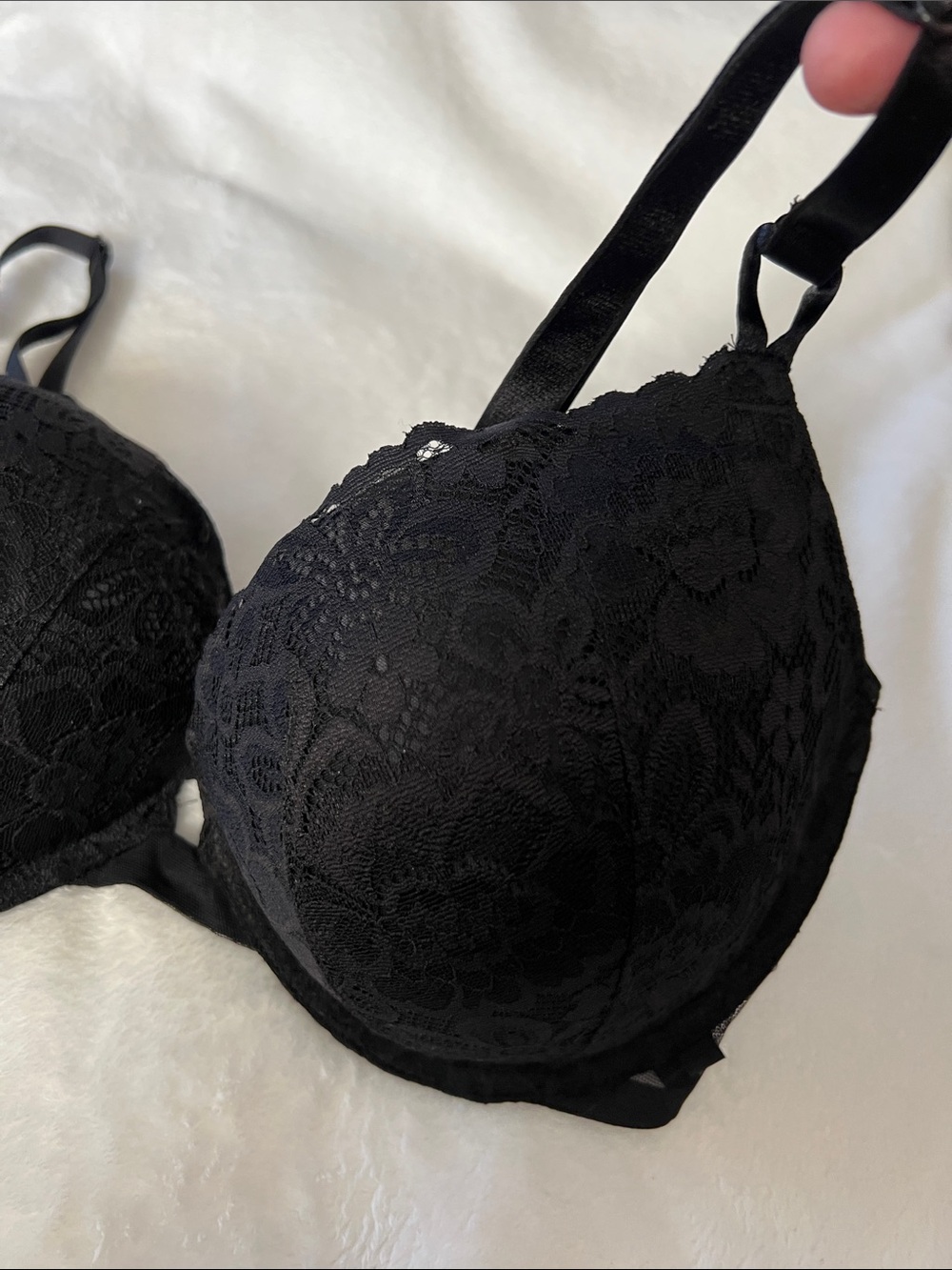 Victoria's Secret Black Floral Lace Push-Up Bra - Picture 4 of 8